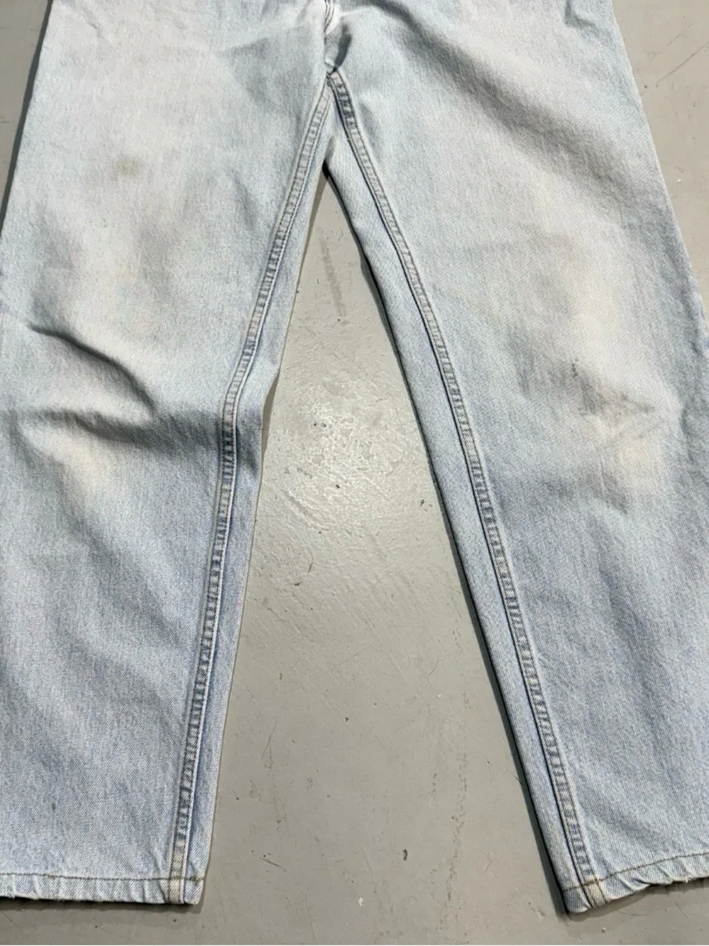 Vintage Levis 550 Womens 12 Reg Jeans Relaxed Tapered Leg Blue Light Wash 90s